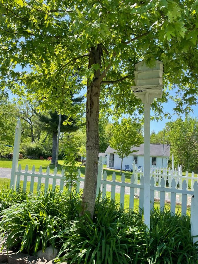Drop Anchor Cottages And Lake House Geneva-on-the-Lake Exterior foto