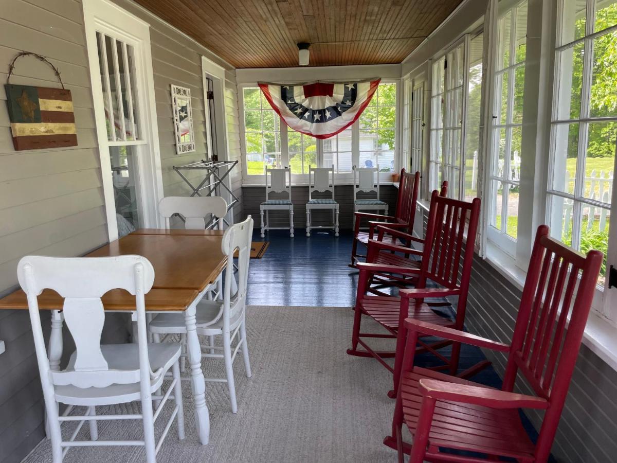 Drop Anchor Cottages And Lake House Geneva-on-the-Lake Exterior foto