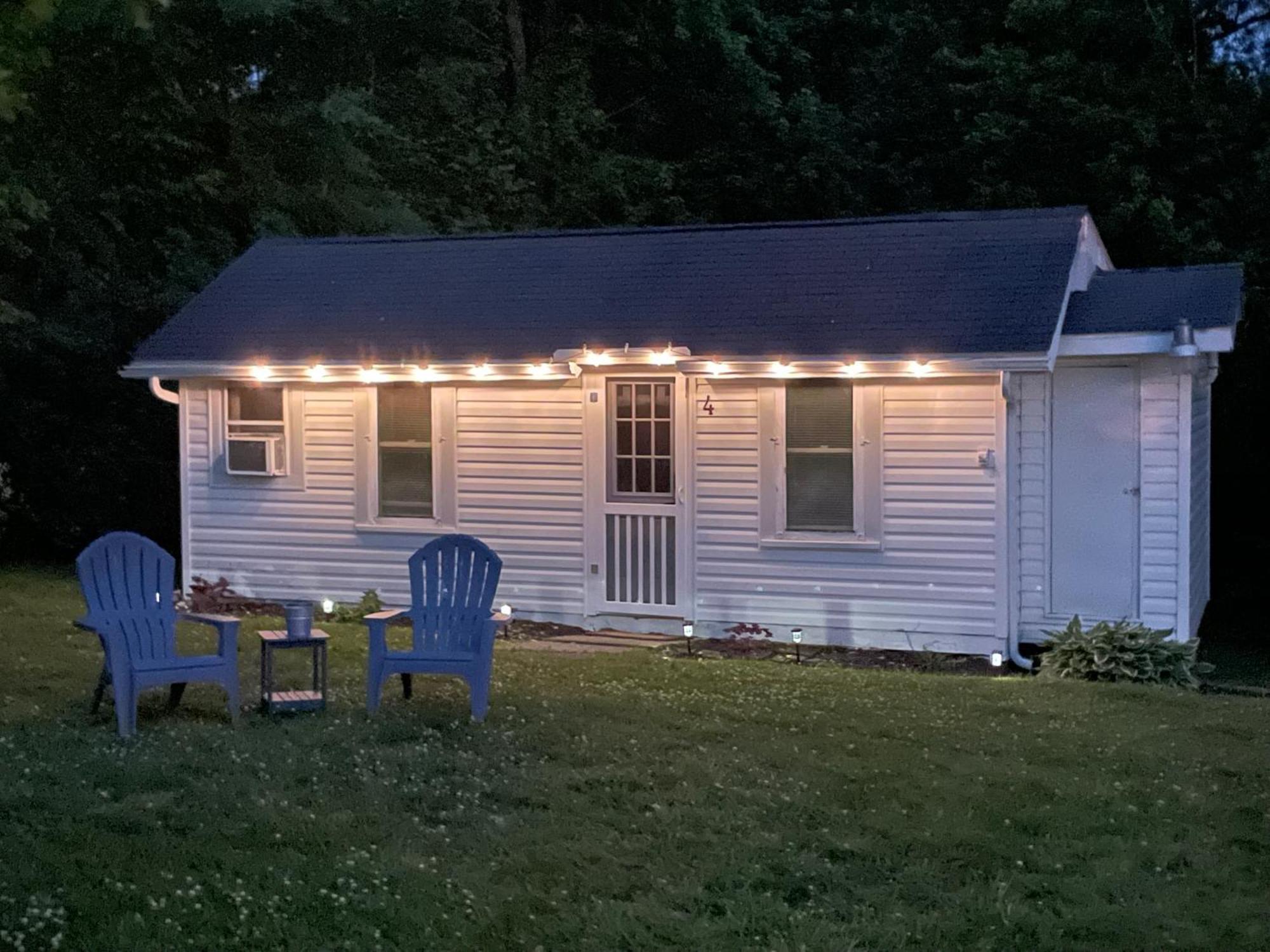 Drop Anchor Cottages And Lake House Geneva-on-the-Lake Exterior foto